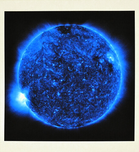 Katharina Sieverding: Die Sonne um Mitternacht schauen (6 tlg. Mappe). Fotografie/ Inkjet-Print 
(griffelkunst) 
47cm mal 43cm 
2019