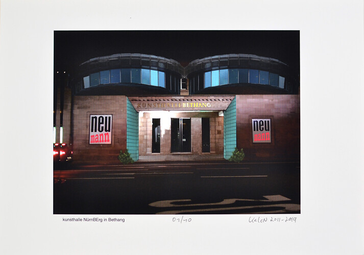 Karsten Neumann: Kunsthalle NürnBErg in Bethang. Digitaldruck 
(01/10)
DIN A4
2011/2019